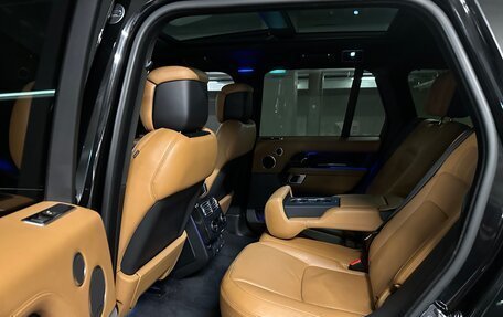 Land Rover Range Rover IV рестайлинг, 2019 год, 8 750 000 рублей, 13 фотография