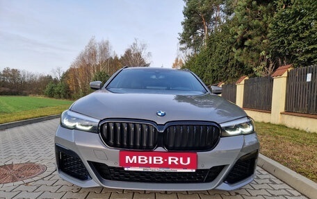 BMW 5 серия, 2022 год, 5 703 500 рублей, 4 фотография