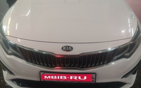 KIA Optima IV, 2019 год, 2 000 000 рублей, 2 фотография