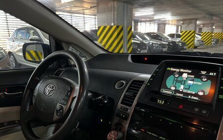 Toyota Prius, 2008 год, 670 000 рублей, 24 фотография