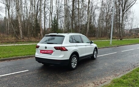 Volkswagen Tiguan II, 2018 год, 2 200 000 рублей, 5 фотография