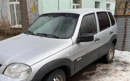 Chevrolet Niva I рестайлинг, 2012 год, 550 000 рублей, 3 фотография