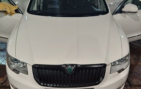 Skoda Superb III рестайлинг, 2011 год, 1 300 000 рублей, 16 фотография