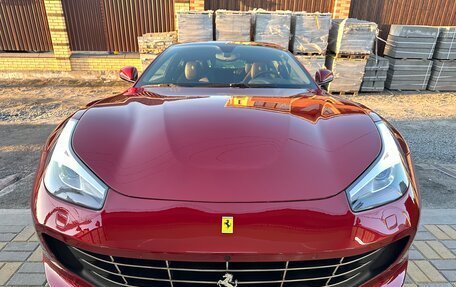 Ferrari GTC4Lusso, 2018 год, 24 500 000 рублей, 2 фотография