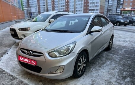 Hyundai Solaris II рестайлинг, 2011 год, 599 000 рублей, 4 фотография