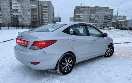 Hyundai Solaris II рестайлинг, 2011 год, 599 000 рублей, 2 фотография