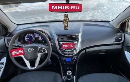 Hyundai Solaris II рестайлинг, 2011 год, 599 000 рублей, 8 фотография