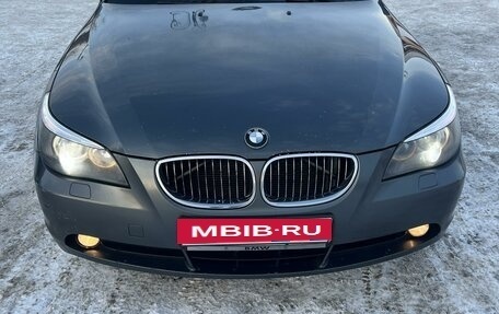 BMW 5 серия, 2006 год, 850 000 рублей, 6 фотография