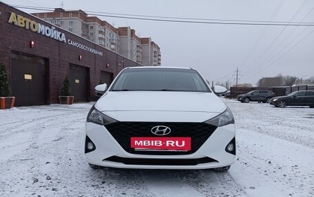 Hyundai Solaris II рестайлинг, 2021 год, 1 700 000 рублей, 3 фотография