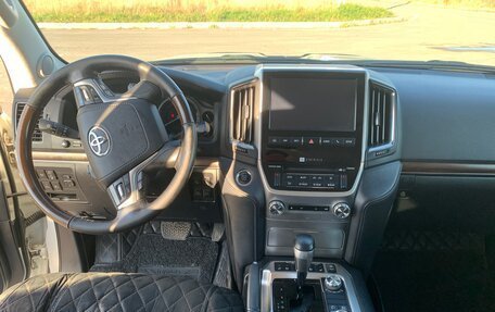 Toyota Land Cruiser 200, 2019 год, 8 400 000 рублей, 4 фотография