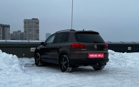 Volkswagen Tiguan I, 2015 год, 1 899 000 рублей, 6 фотография