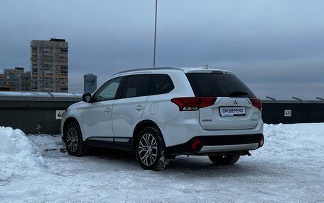 Mitsubishi Outlander III рестайлинг 3, 2018 год, 2 149 000 рублей, 6 фотография