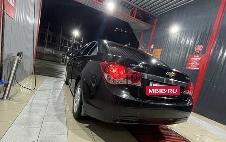 Chevrolet Cruze II, 2012 год, 900 000 рублей, 3 фотография