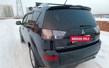 Mitsubishi Outlander III рестайлинг 3, 2007 год, 1 650 000 рублей, 5 фотография