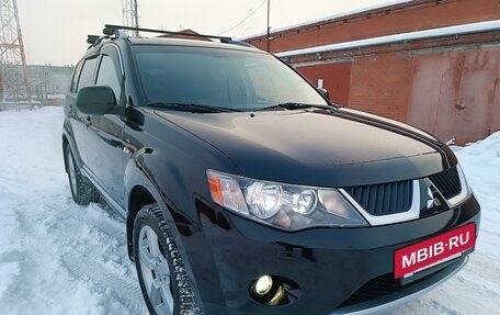 Mitsubishi Outlander III рестайлинг 3, 2007 год, 1 650 000 рублей, 3 фотография