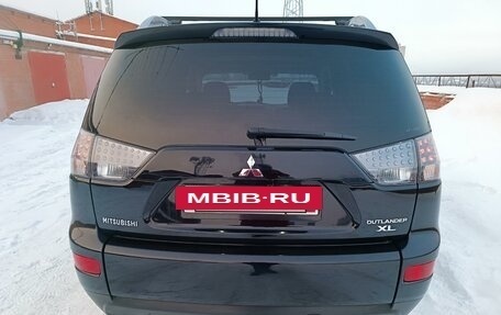 Mitsubishi Outlander III рестайлинг 3, 2007 год, 1 650 000 рублей, 4 фотография