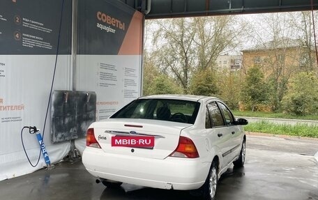 Ford Focus IV, 2001 год, 245 000 рублей, 6 фотография