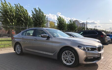 BMW 5 серия, 2017 год, 3 690 000 рублей, 2 фотография