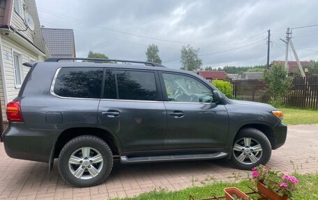 Toyota Land Cruiser 200, 2011 год, 3 600 000 рублей, 3 фотография