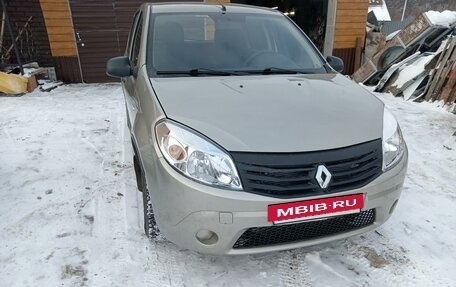 Renault Sandero I, 2011 год, 600 000 рублей, 3 фотография