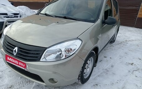 Renault Sandero I, 2011 год, 600 000 рублей, 2 фотография