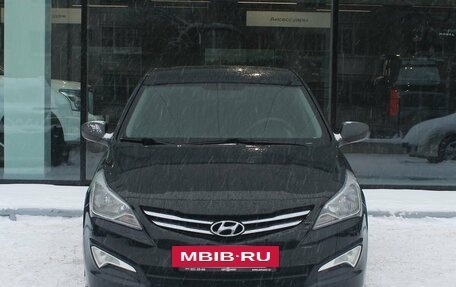 Hyundai Solaris II рестайлинг, 2015 год, 1 100 000 рублей, 2 фотография