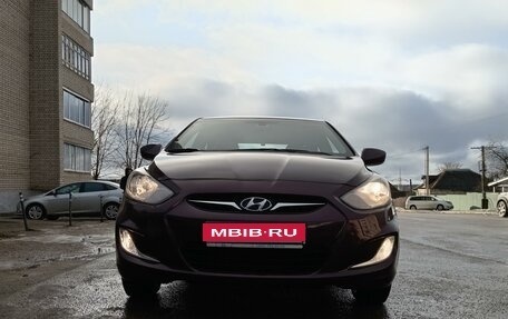 Hyundai Solaris II рестайлинг, 2011 год, 790 000 рублей, 1 фотография