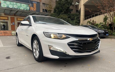 Chevrolet Malibu IX, 2023 год, 1 880 000 рублей, 3 фотография