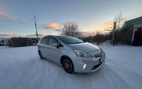 Toyota Prius Alpha I (ZVW40/41), 2012 год, 1 470 000 рублей, 6 фотография