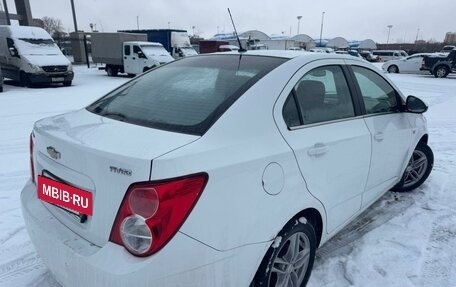 Chevrolet Aveo III, 2012 год, 500 000 рублей, 3 фотография