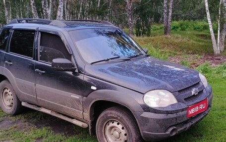 Chevrolet Niva I рестайлинг, 2015 год, 820 000 рублей, 1 фотография