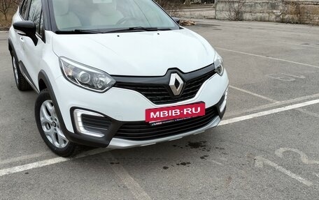 Renault Kaptur I рестайлинг, 2017 год, 1 450 000 рублей, 8 фотография