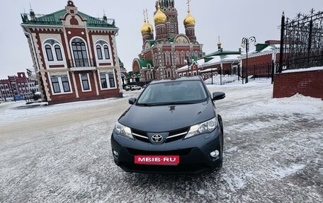 Toyota RAV4, 2013 год, 2 300 000 рублей, 5 фотография