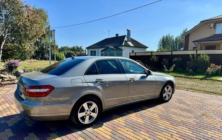 Mercedes-Benz E-Класс, 2011 год, 2 490 000 рублей, 5 фотография