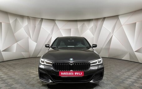 BMW 5 серия, 2020 год, 5 300 000 рублей, 3 фотография