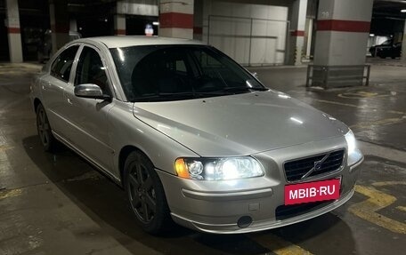 Volvo S60 III, 2005 год, 900 000 рублей, 2 фотография