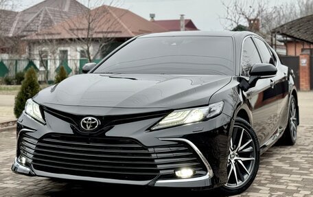 Toyota Camry, 2021 год, 3 529 000 рублей, 2 фотография