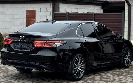 Toyota Camry, 2021 год, 3 529 000 рублей, 13 фотография