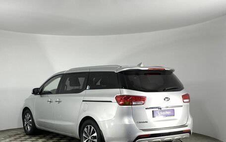 KIA Carnival III, 2015 год, 2 220 000 рублей, 7 фотография