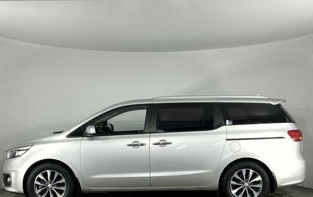 KIA Carnival III, 2015 год, 2 220 000 рублей, 8 фотография