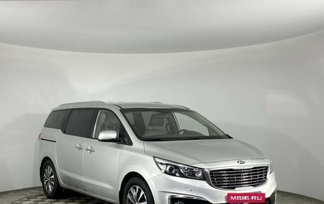 KIA Carnival III, 2015 год, 2 220 000 рублей, 3 фотография