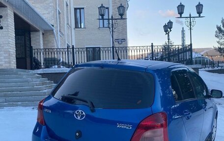 Toyota Yaris III рестайлинг, 2007 год, 675 000 рублей, 4 фотография