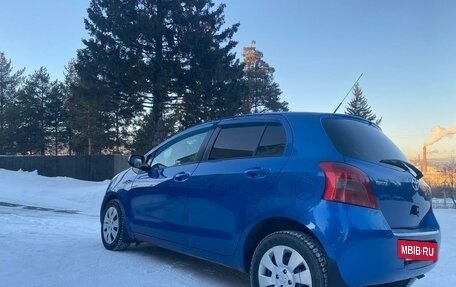 Toyota Yaris III рестайлинг, 2007 год, 675 000 рублей, 2 фотография