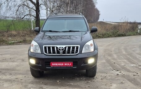 Toyota Land Cruiser Prado 120 рестайлинг, 2004 год, 1 850 000 рублей, 1 фотография