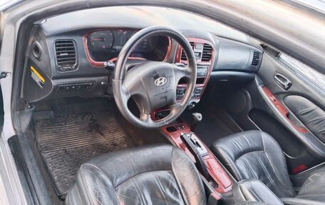 Hyundai Sonata IV рестайлинг, 2005 год, 350 000 рублей, 13 фотография