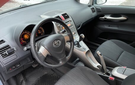 Toyota Auris II, 2008 год, 750 000 рублей, 11 фотография