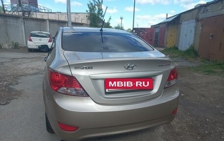 Hyundai Solaris II рестайлинг, 2012 год, 1 100 000 рублей, 6 фотография