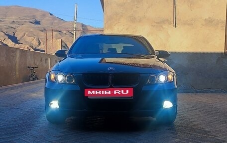 BMW 3 серия, 2007 год, 980 000 рублей, 16 фотография