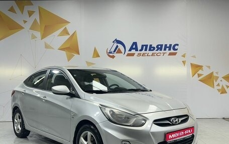 Hyundai Solaris II рестайлинг, 2011 год, 860 000 рублей, 1 фотография