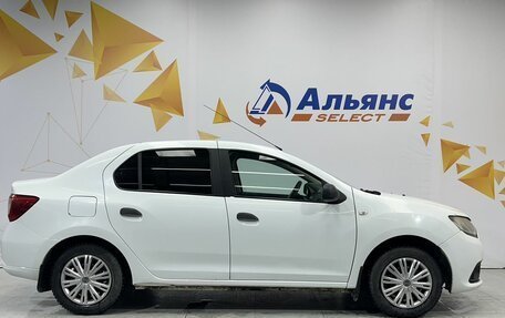 Renault Logan II, 2015 год, 640 000 рублей, 2 фотография